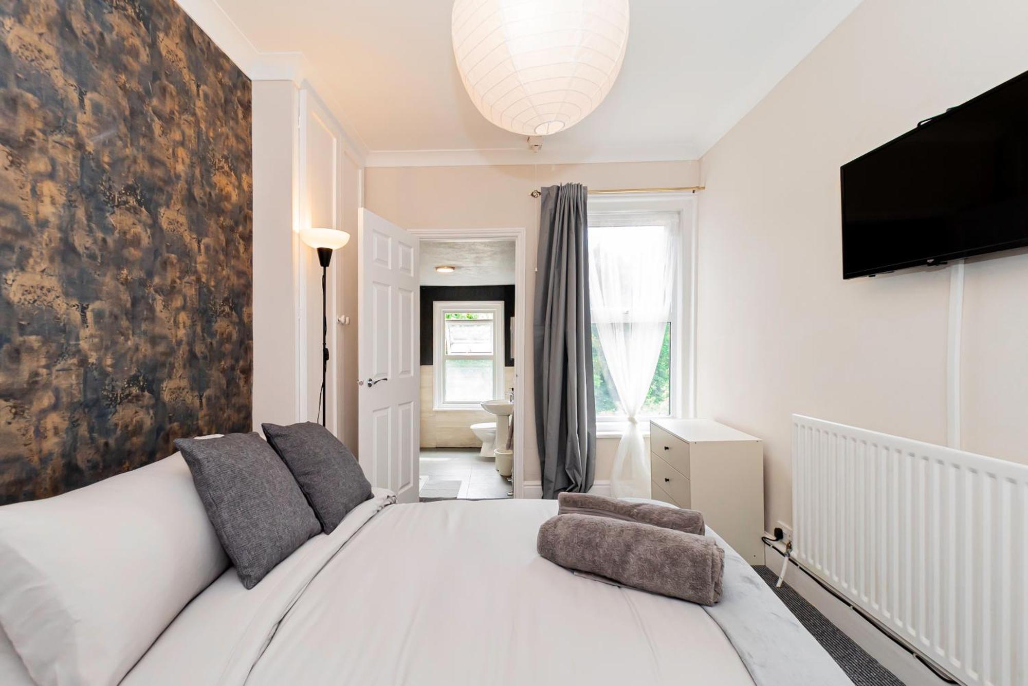 Shirley House 5, Guest House, Self Catering, Self Check In With Smart Locks, Use Of Fully Equipped Kitchen, Close To City Centre, Ideal For Longer Stays And Fawley Contractors 사우샘프턴 외부 사진