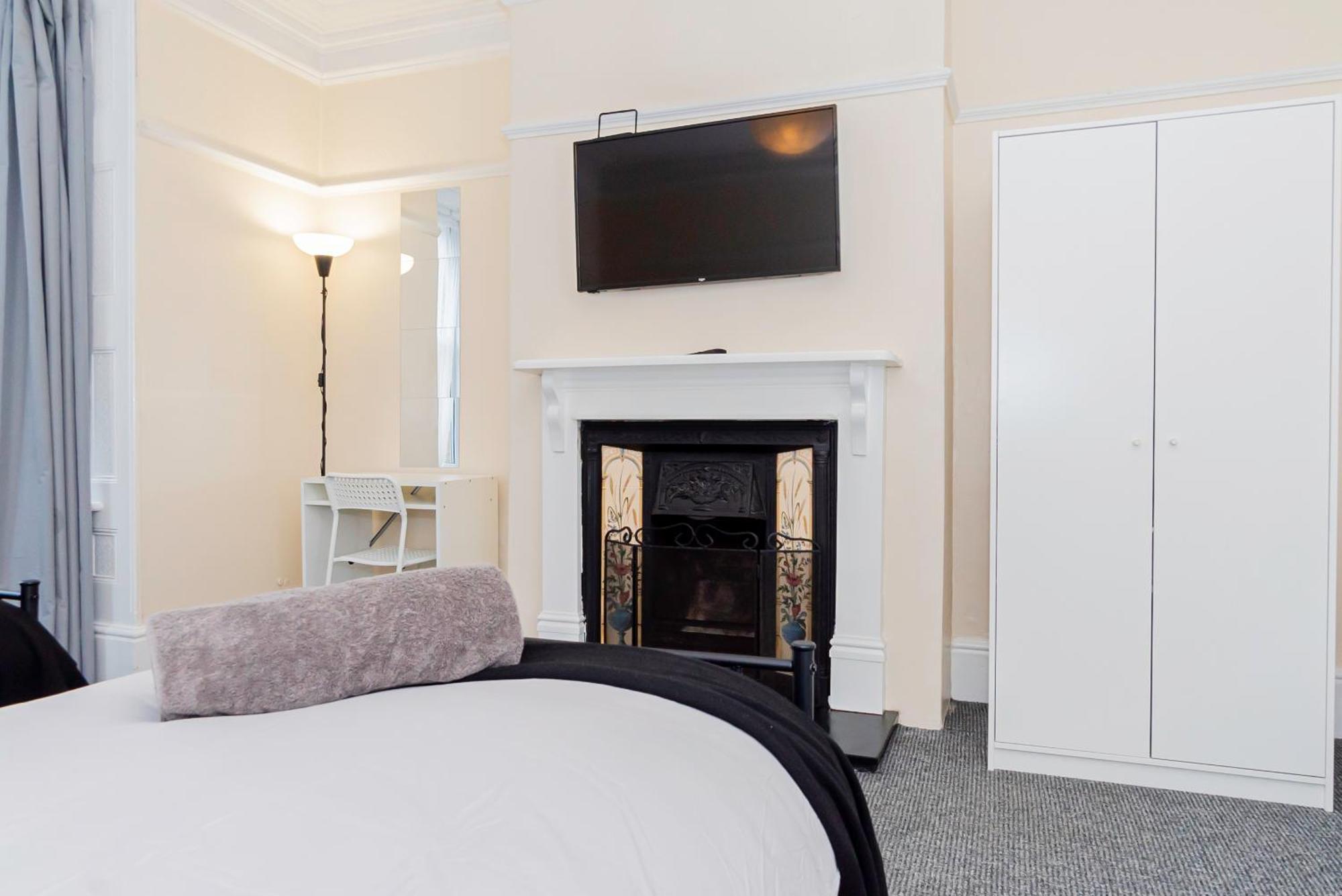 Shirley House 5, Guest House, Self Catering, Self Check In With Smart Locks, Use Of Fully Equipped Kitchen, Close To City Centre, Ideal For Longer Stays And Fawley Contractors 사우샘프턴 외부 사진