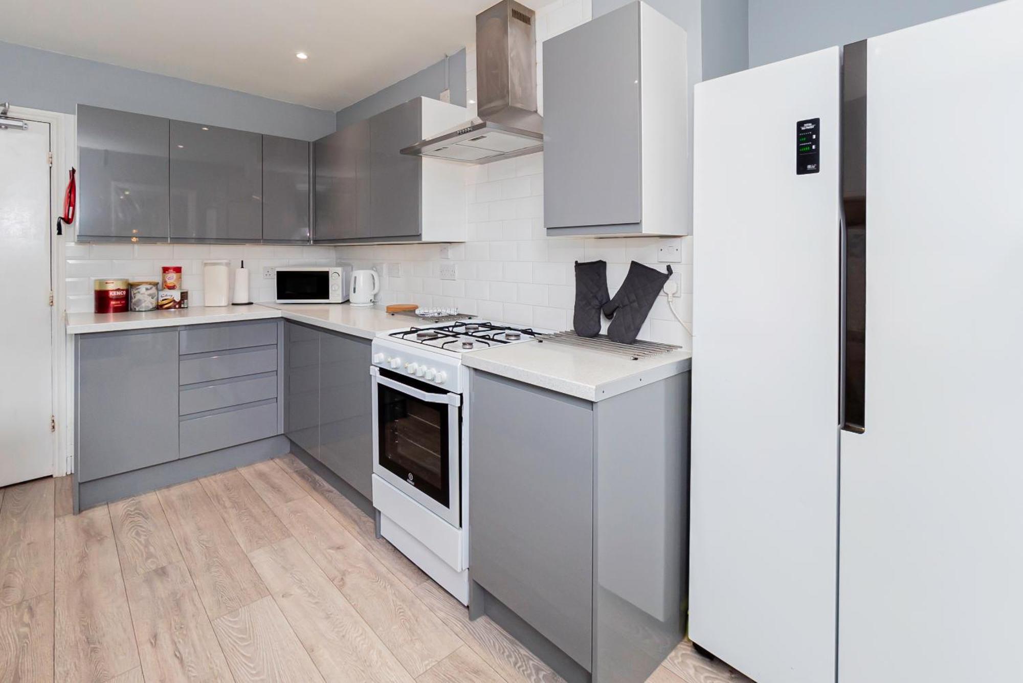 Shirley House 5, Guest House, Self Catering, Self Check In With Smart Locks, Use Of Fully Equipped Kitchen, Close To City Centre, Ideal For Longer Stays And Fawley Contractors 사우샘프턴 외부 사진