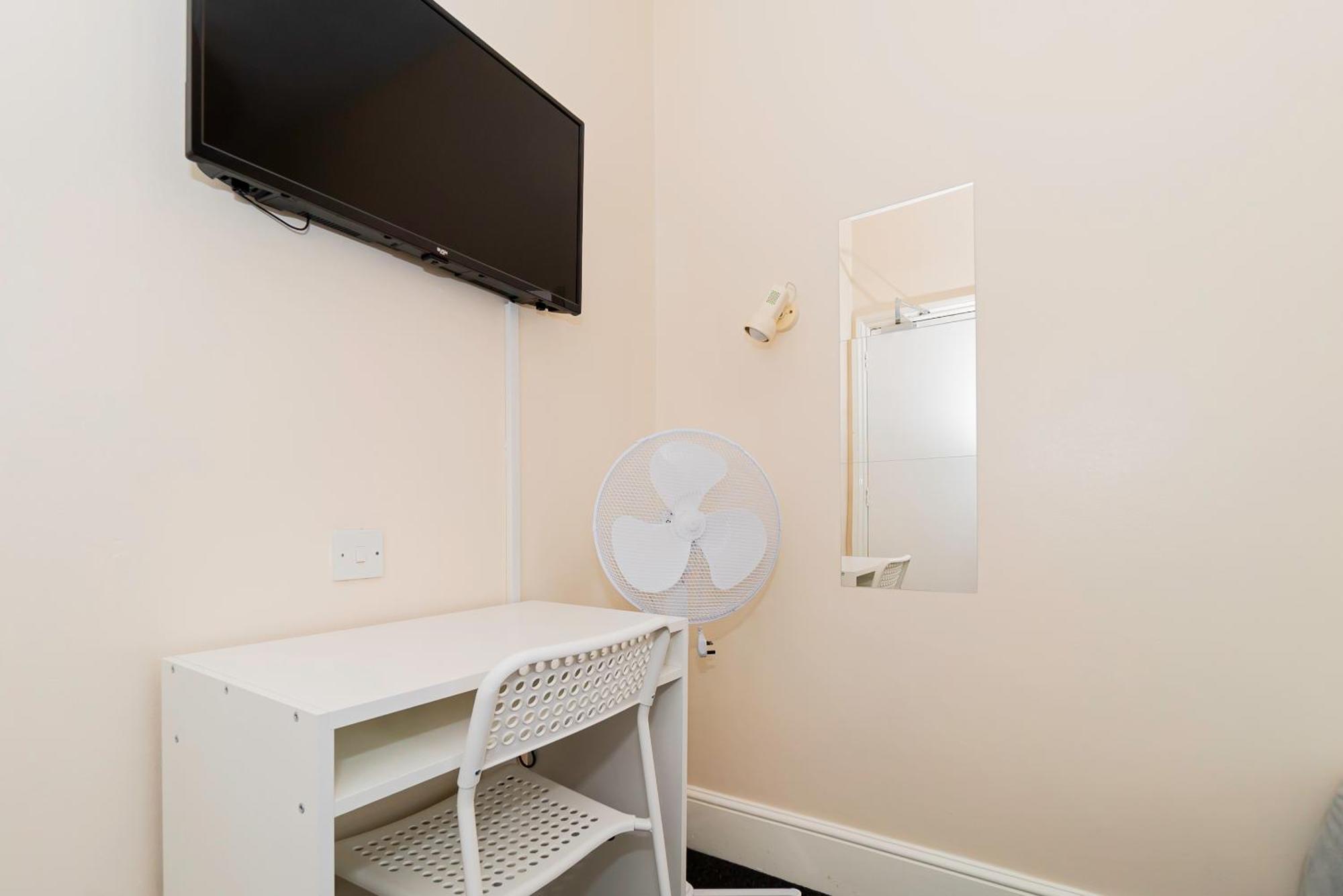 Shirley House 5, Guest House, Self Catering, Self Check In With Smart Locks, Use Of Fully Equipped Kitchen, Close To City Centre, Ideal For Longer Stays And Fawley Contractors 사우샘프턴 외부 사진