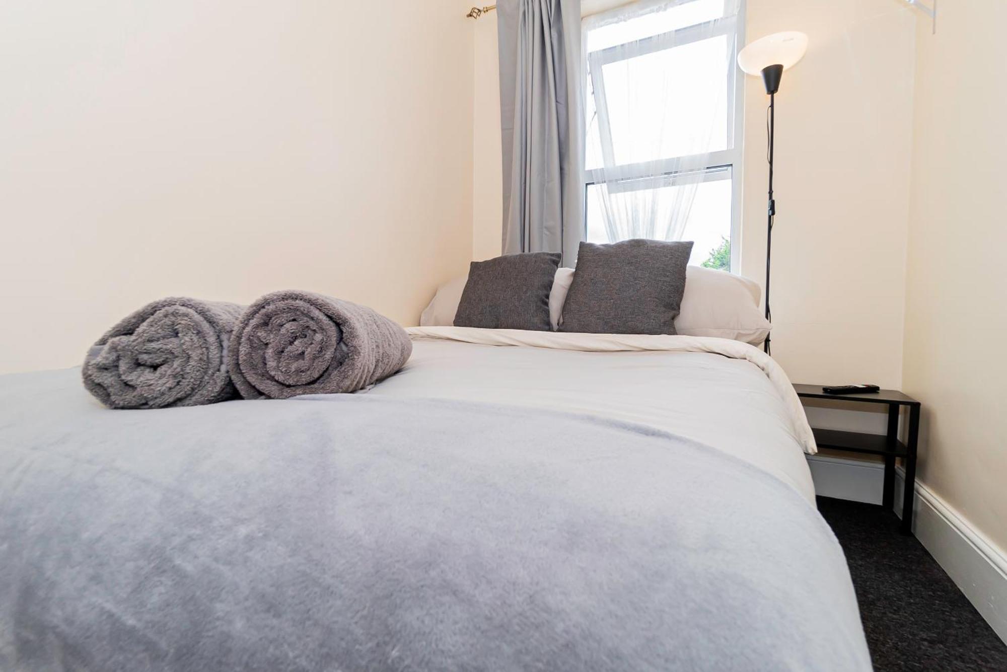 Shirley House 5, Guest House, Self Catering, Self Check In With Smart Locks, Use Of Fully Equipped Kitchen, Close To City Centre, Ideal For Longer Stays And Fawley Contractors 사우샘프턴 외부 사진