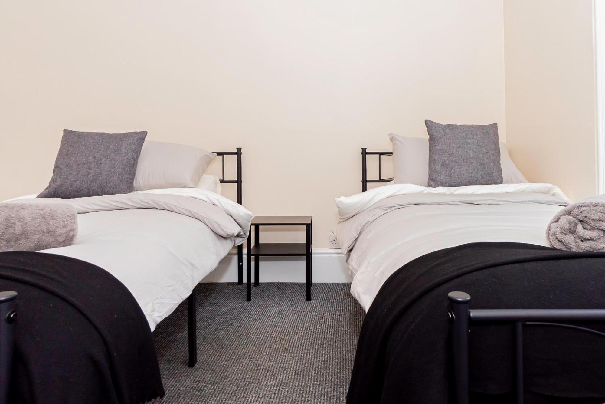 Shirley House 5, Guest House, Self Catering, Self Check In With Smart Locks, Use Of Fully Equipped Kitchen, Close To City Centre, Ideal For Longer Stays And Fawley Contractors 사우샘프턴 외부 사진